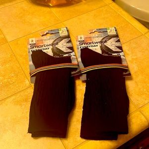 2SETS OF MERINO SMARTWOOL SOCKS